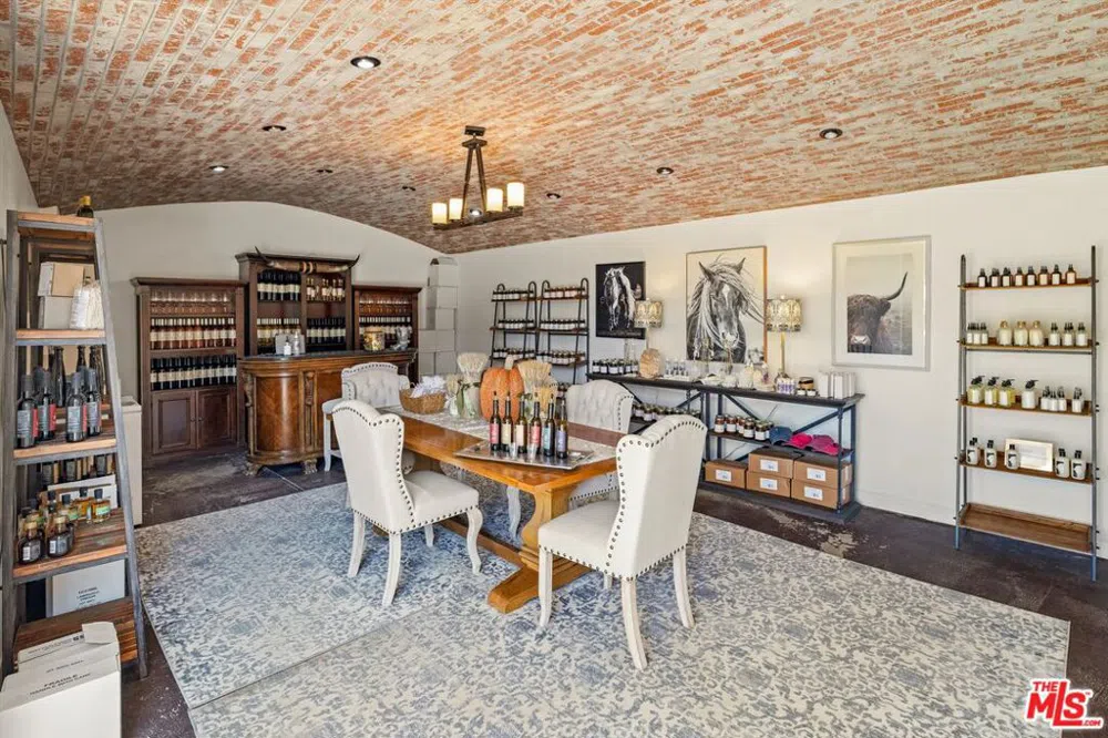 959 E Highway 246 Solvang, CA 93463
