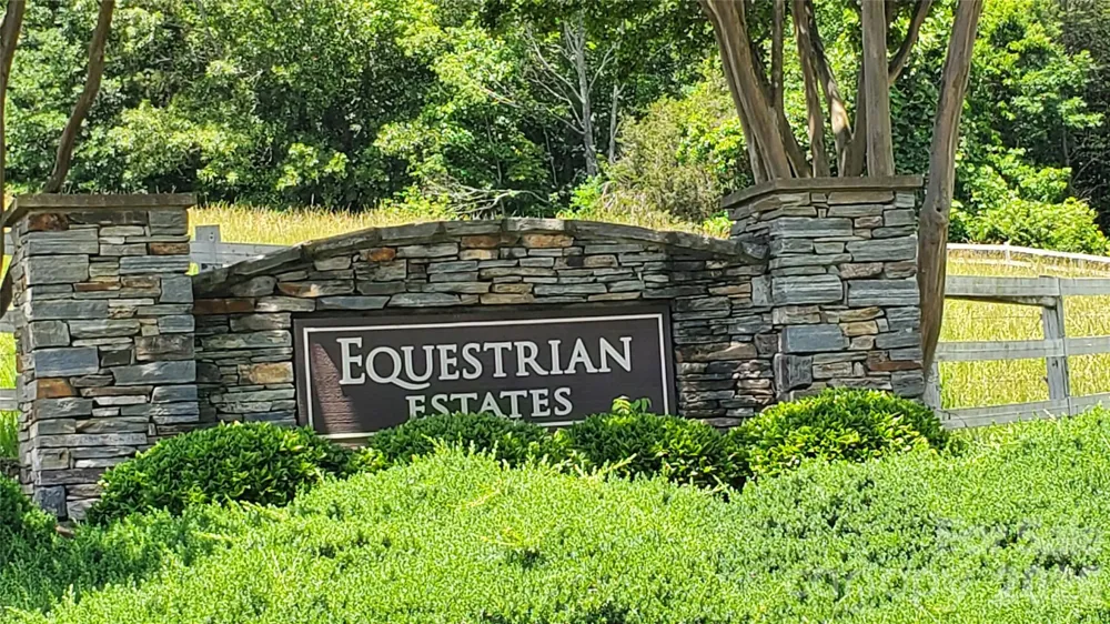 755 Hamilton Drive Columbus, NC 28722