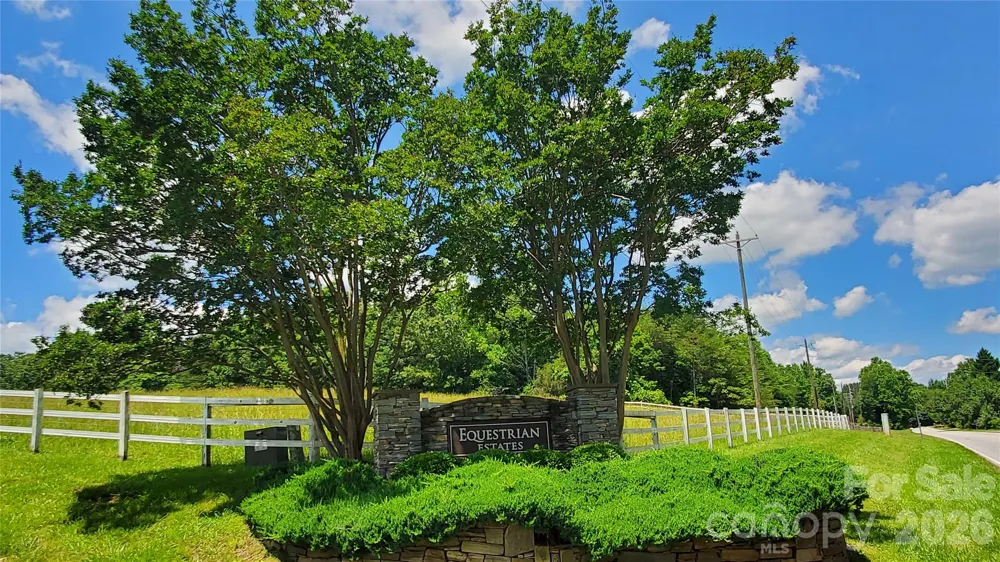 755 Hamilton Drive Columbus, NC 28722
