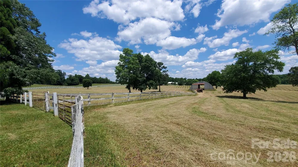 755 Hamilton Drive Columbus, NC 28722