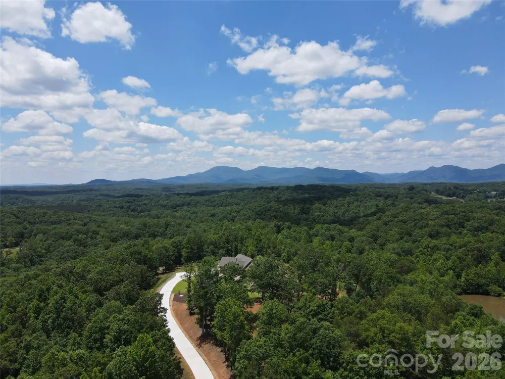755 Hamilton Drive Columbus, NC 28722