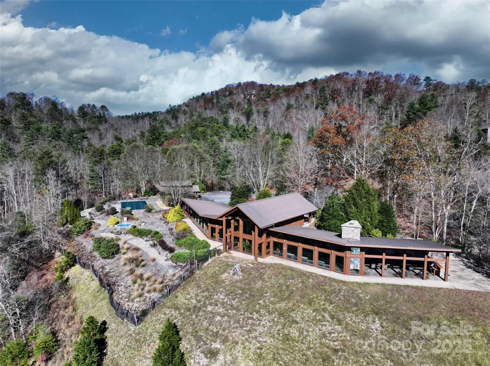 181 Red Fox Trail #18 Marshall, NC 28753