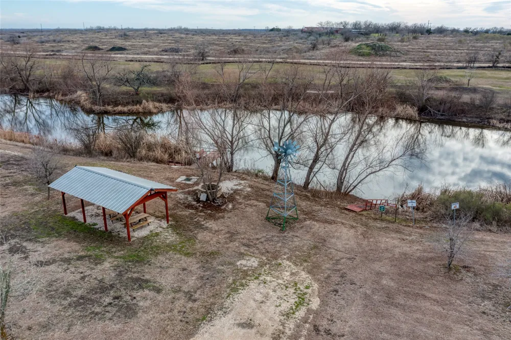 7781 Newman Boulevard Kyle, TX 78640