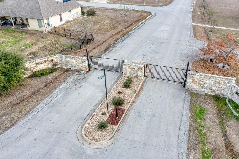 7781 Newman Boulevard Kyle, TX 78640