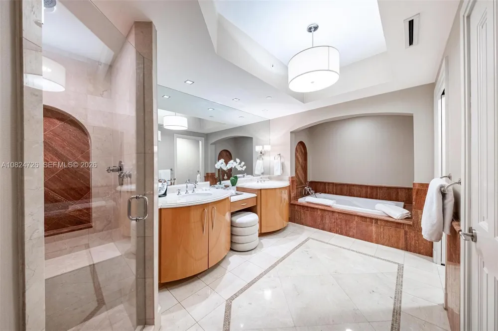17875 Collins Ave #2602 Sunny Isles Beach, FL 33160