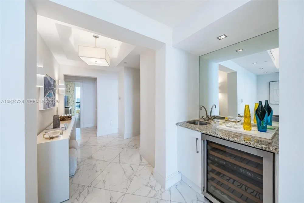 17875 Collins Ave #2602 Sunny Isles Beach, FL 33160