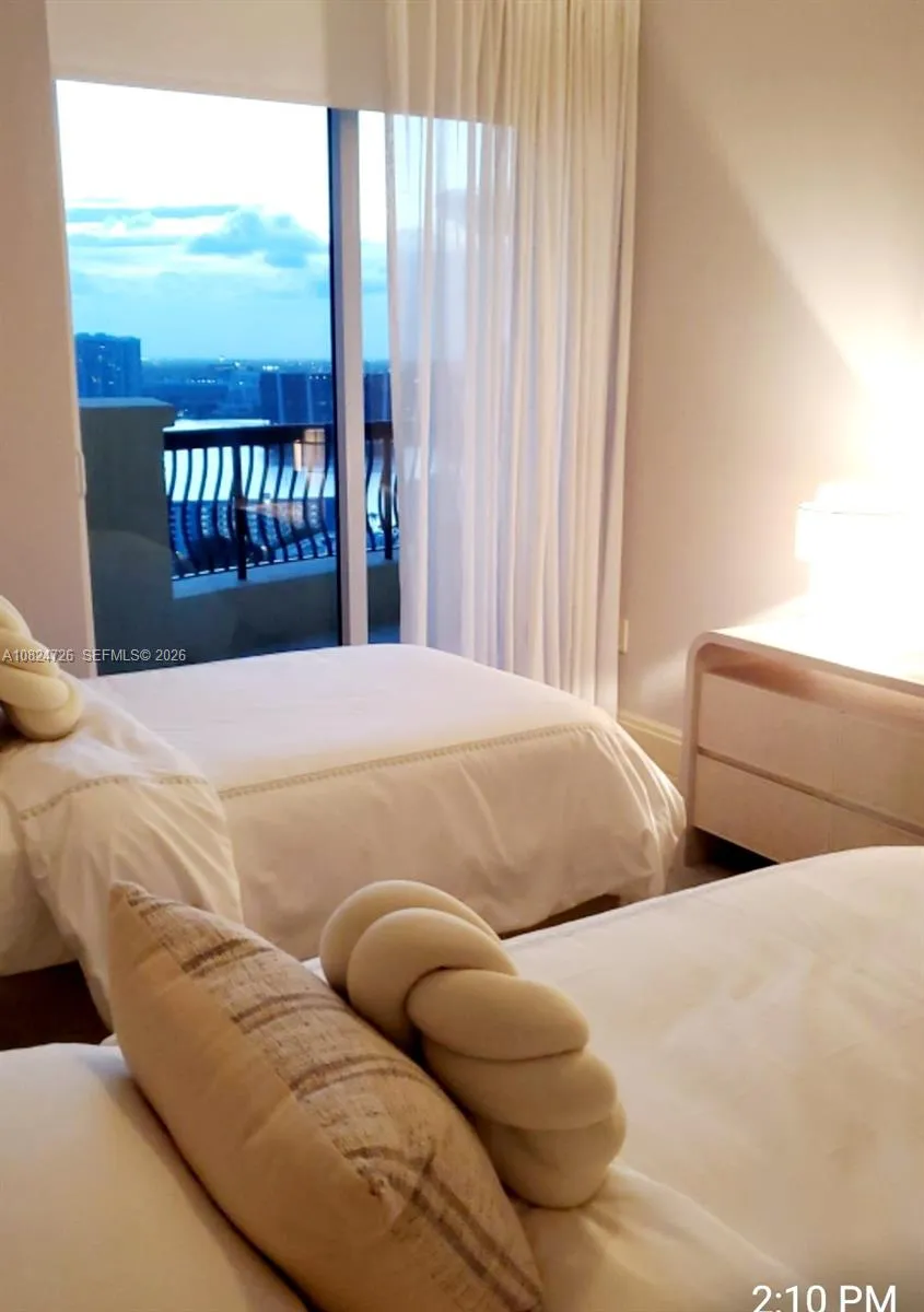 17875 Collins Ave #2602 Sunny Isles Beach, FL 33160