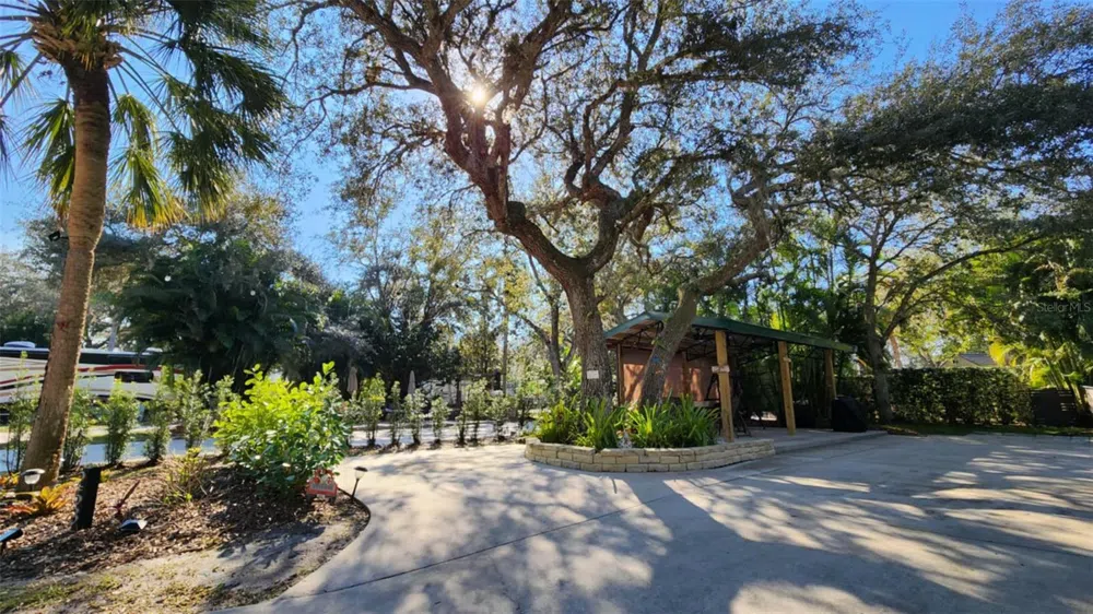 253 SADDLE LANE River Ranch, FL 33867