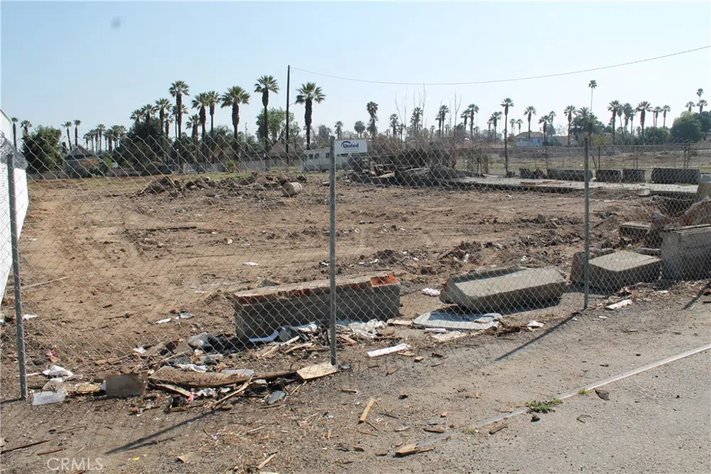 3496 Commerce Street Riverside, CA 92507
