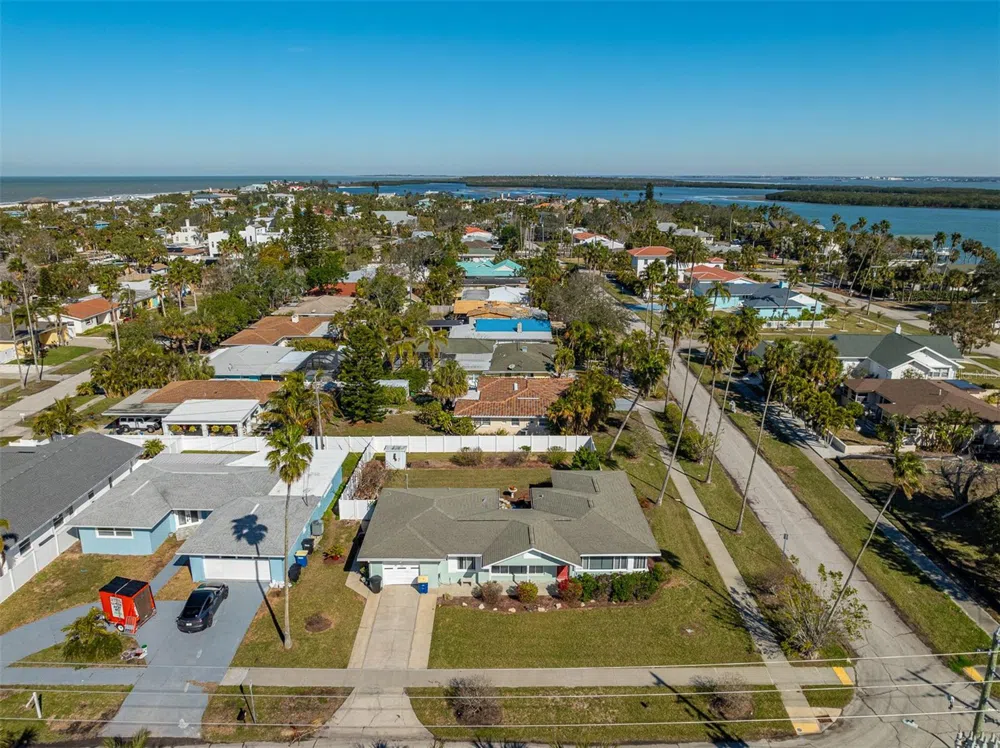 66 KIPLING PLAZA Clearwater Beach, FL 33767