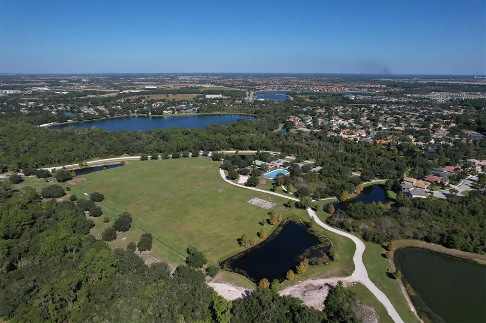 8111 LAKEWOOD MAIN STREET #304 Lakewood Ranch, FL 34202