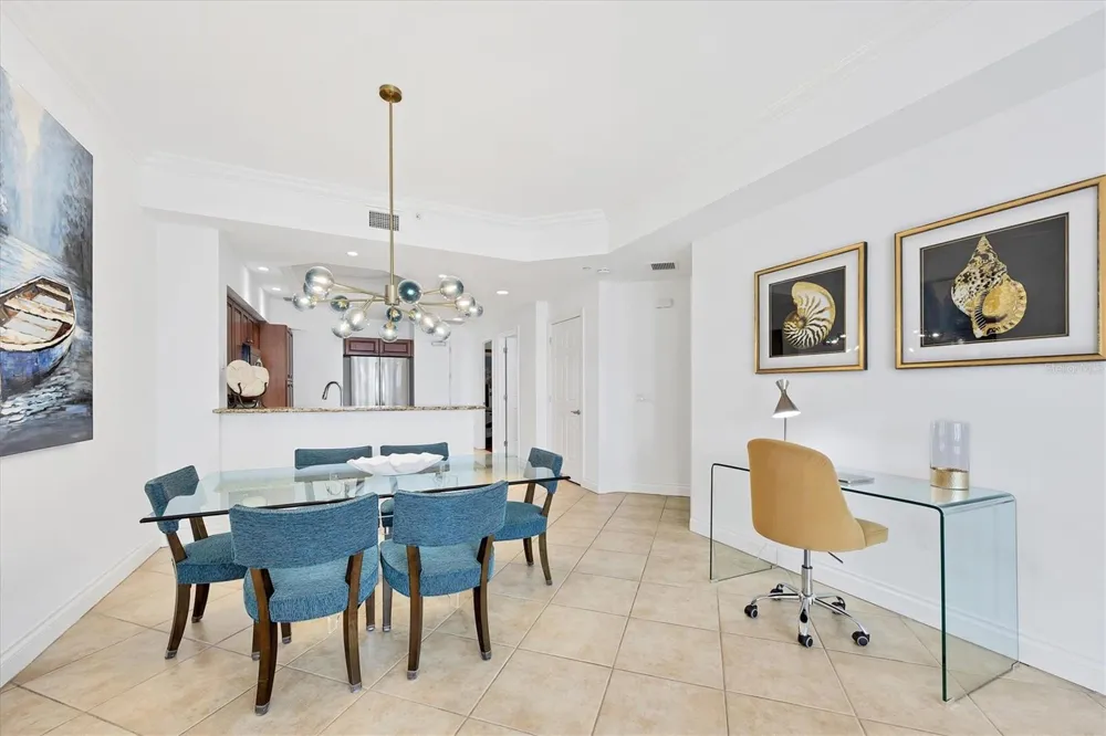 8111 LAKEWOOD MAIN STREET #304 Lakewood Ranch, FL 34202