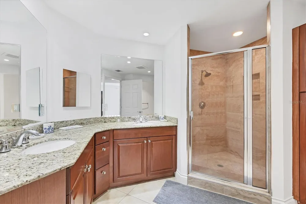 8111 LAKEWOOD MAIN STREET #304 Lakewood Ranch, FL 34202