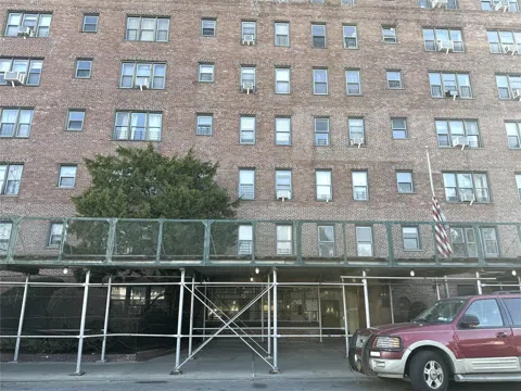 143-50 Hoover Ave #204