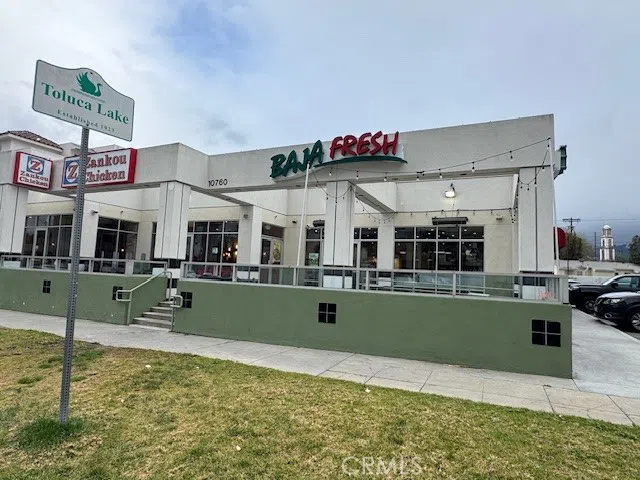 10760 Riverside Drive Hollywood, CA 91602