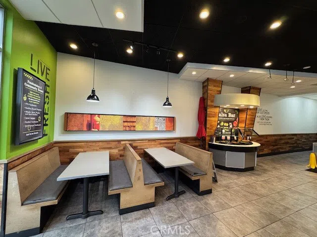 10760 Riverside Drive Hollywood, CA 91602