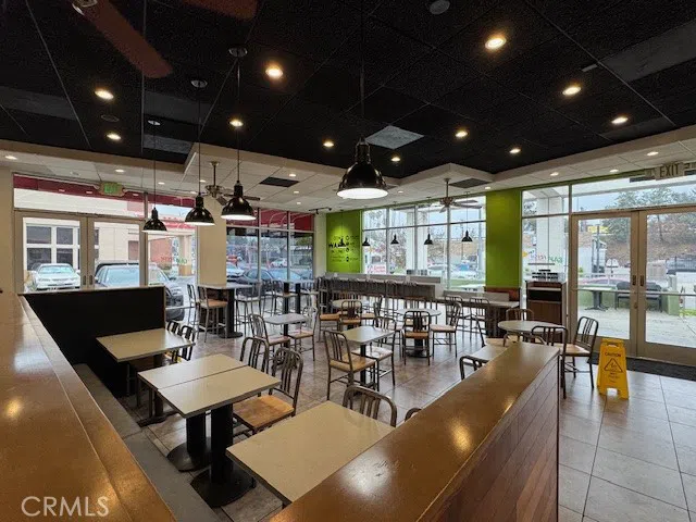 10760 Riverside Drive Hollywood, CA 91602