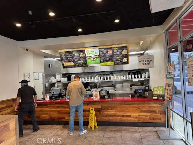 10760 Riverside Drive Hollywood, CA 91602