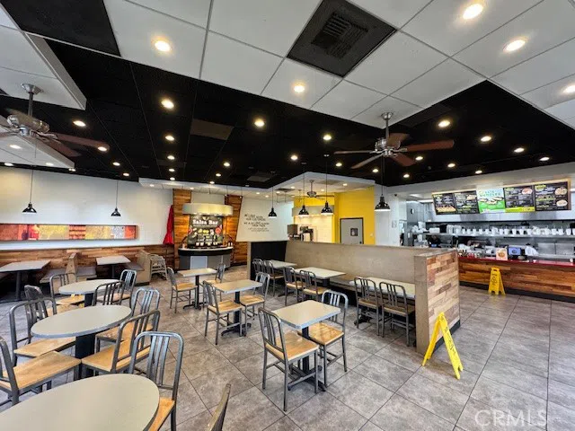 10760 Riverside Drive Hollywood, CA 91602