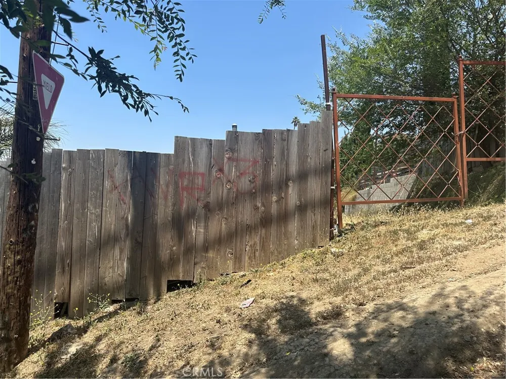 4127 Telluride Los Angeles, CA 90032