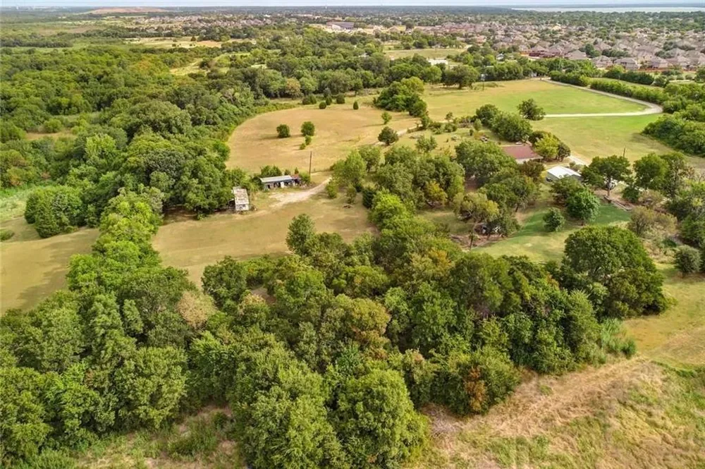 6825 Chiesa Road Rowlett, TX 75089