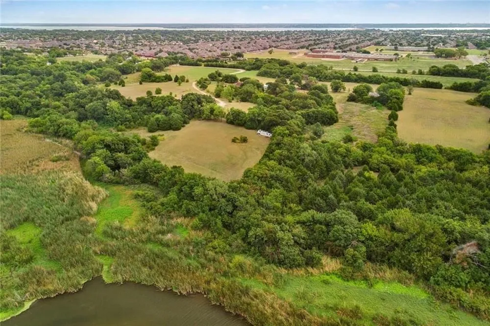 6825 Chiesa Road Rowlett, TX 75089