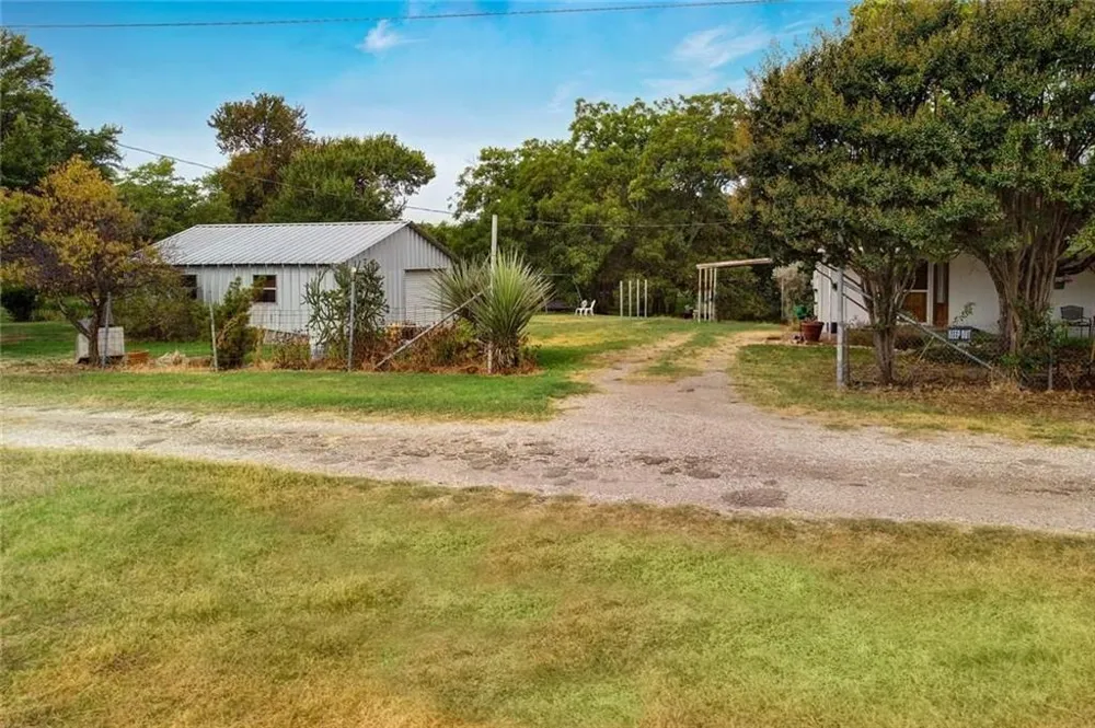 6825 Chiesa Road Rowlett, TX 75089