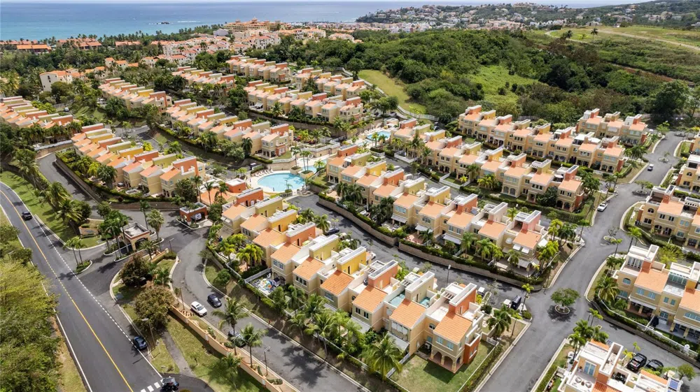 90 CANDELERO DRIVE #13 Humacao, PR 00791