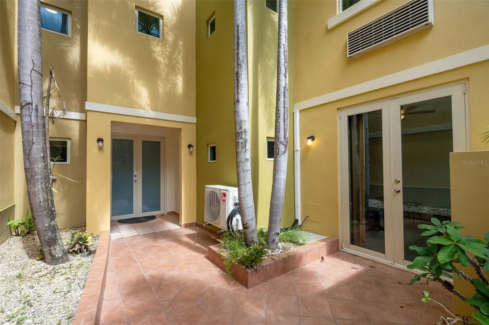 90 CANDELERO DRIVE #13 Humacao, PR 00791