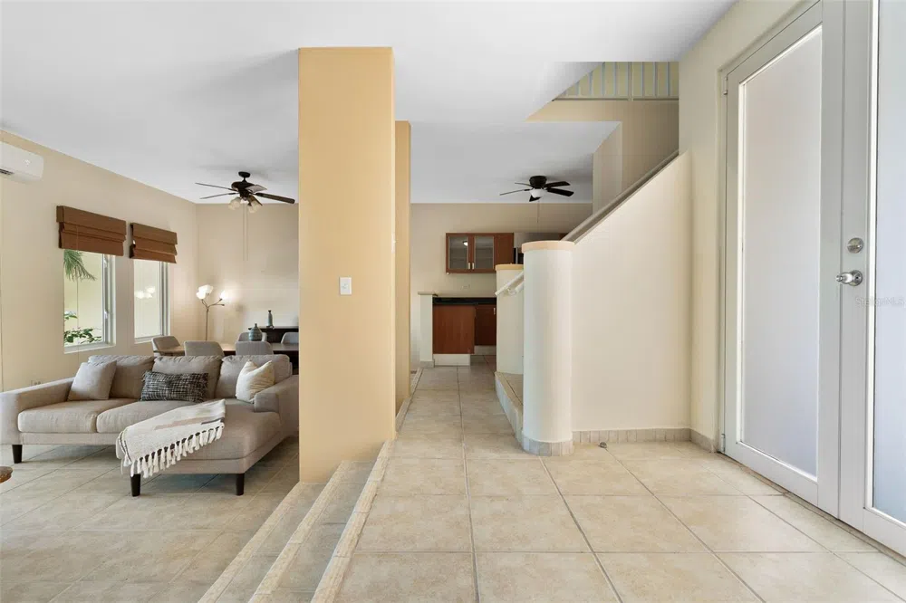 90 CANDELERO DRIVE #13 Humacao, PR 00791