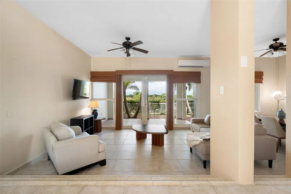 90 CANDELERO DRIVE #13 Humacao, PR 00791