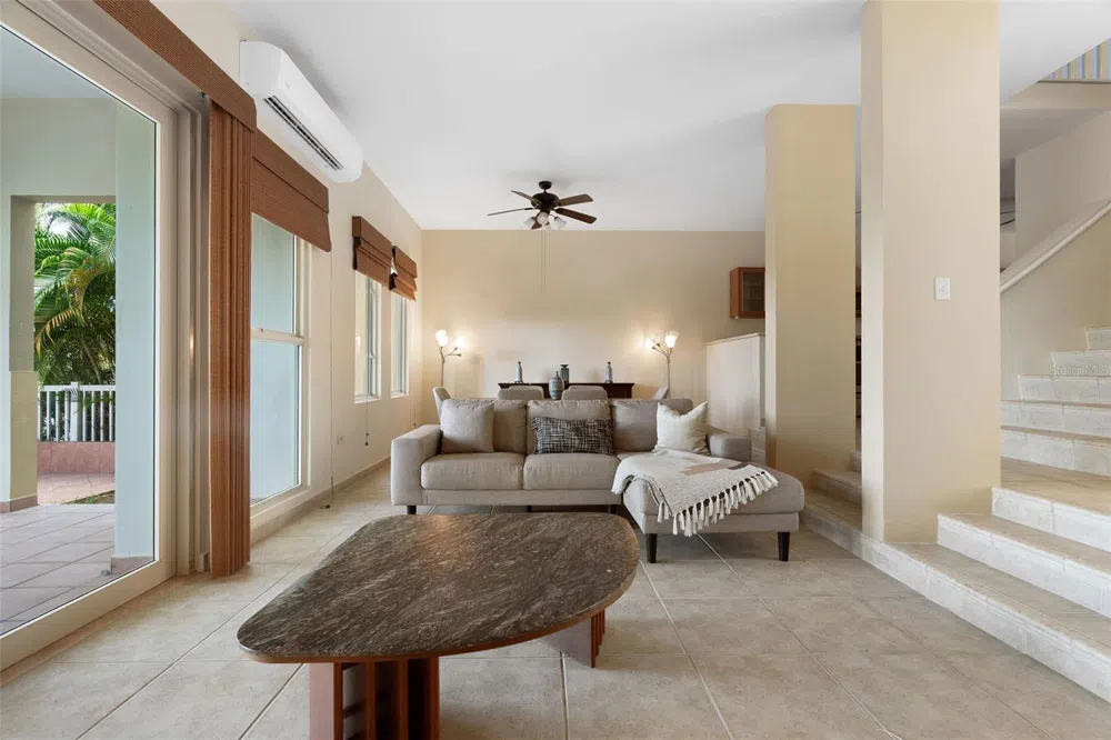 90 CANDELERO DRIVE #13 Humacao, PR 00791