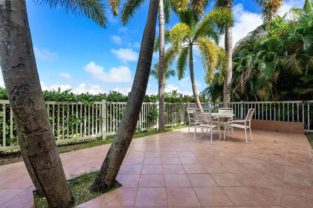 90 CANDELERO DRIVE #13 Humacao, PR 00791