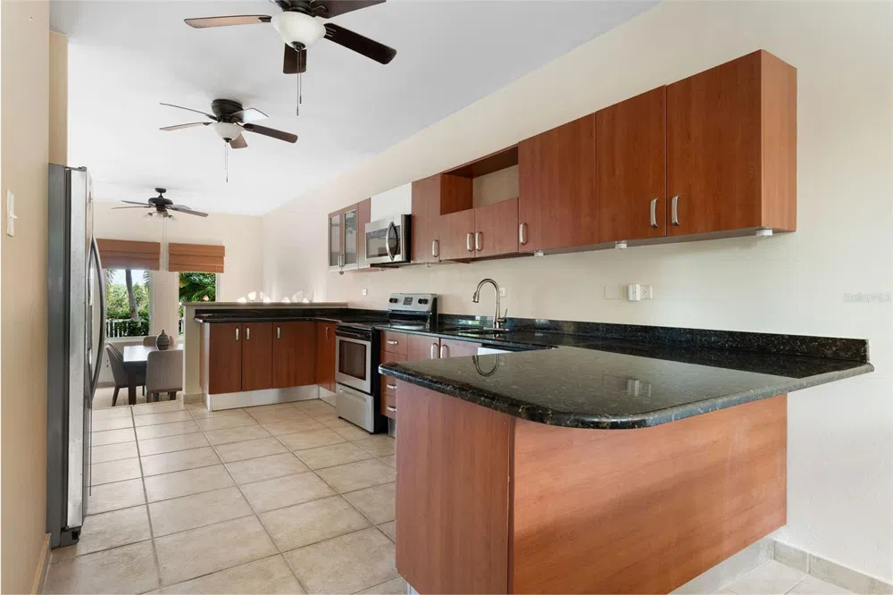 90 CANDELERO DRIVE #13 Humacao, PR 00791