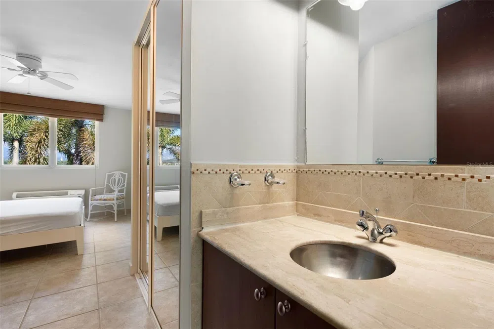 90 CANDELERO DRIVE #13 Humacao, PR 00791