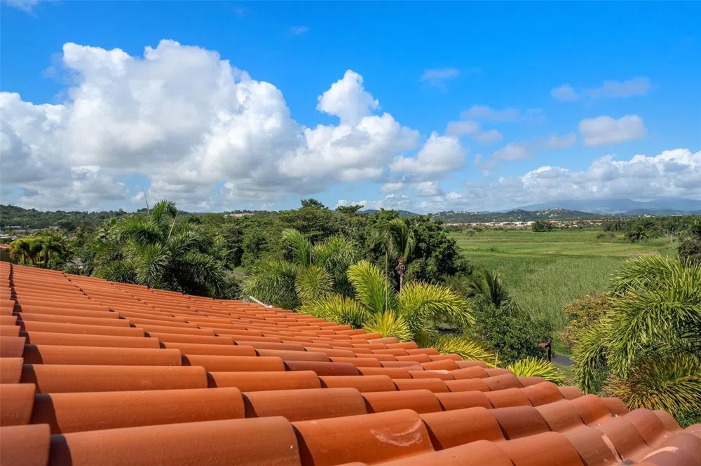 90 CANDELERO DRIVE #13 Humacao, PR 00791