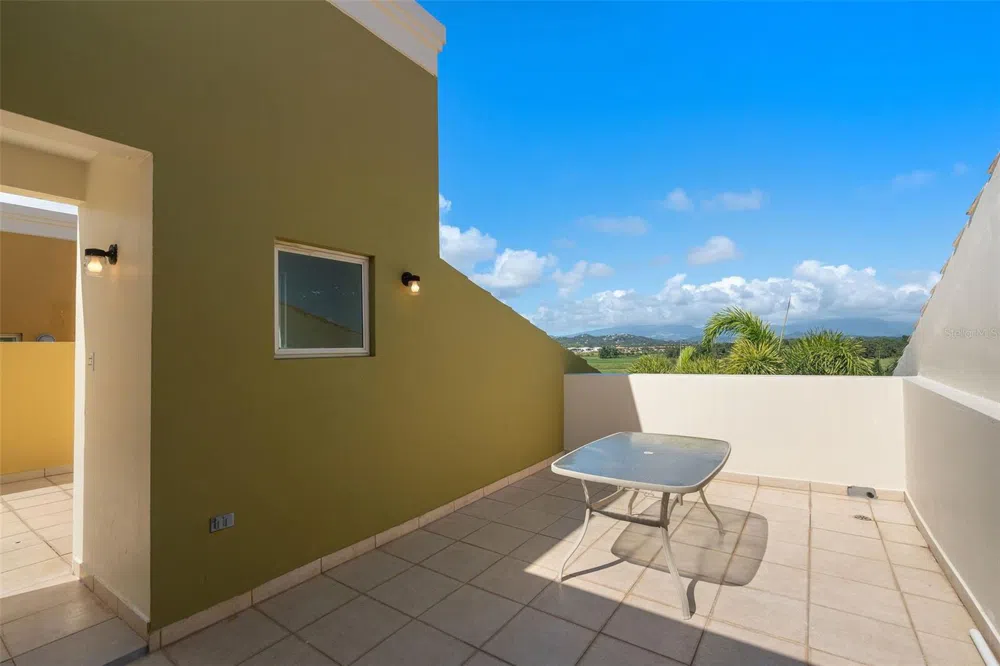 90 CANDELERO DRIVE #13 Humacao, PR 00791