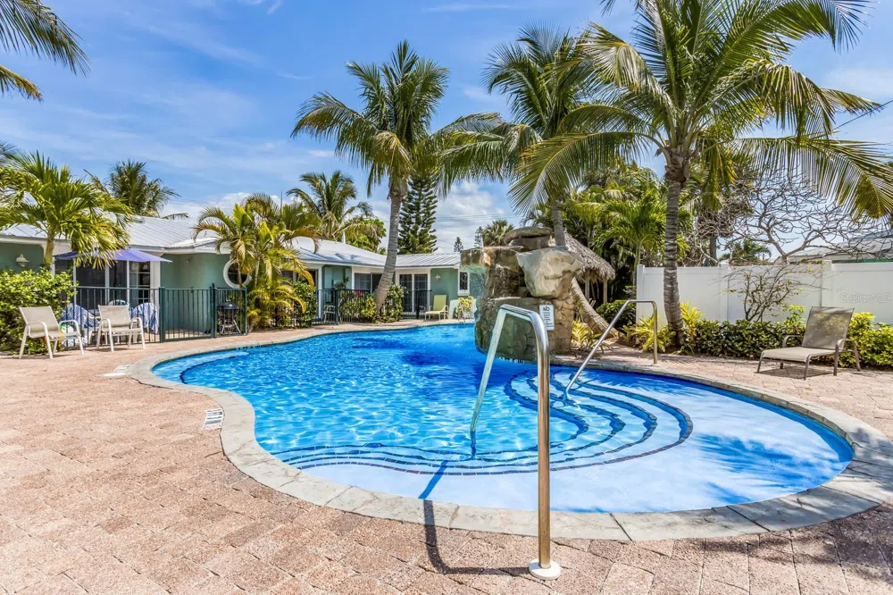 6606 HOLMES BOULEVARD #3 Holmes Beach, FL 34217