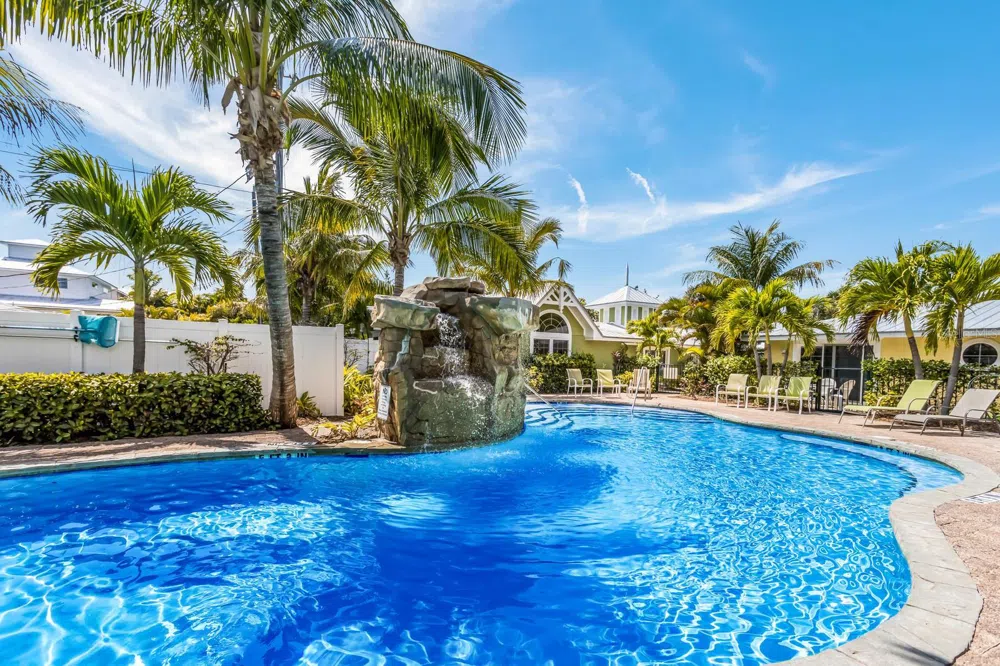 6606 HOLMES BOULEVARD #3 Holmes Beach, FL 34217