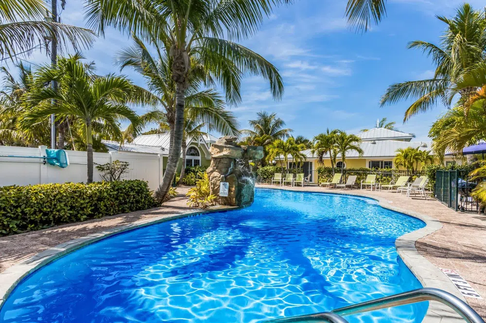 6606 HOLMES BOULEVARD #3 Holmes Beach, FL 34217