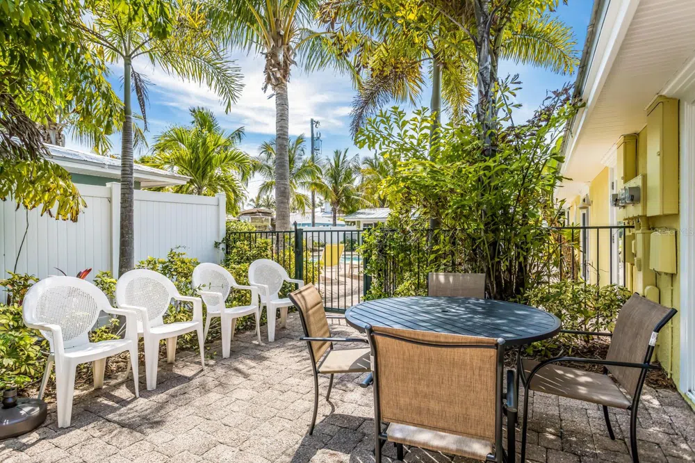 6606 HOLMES BOULEVARD #3 Holmes Beach, FL 34217