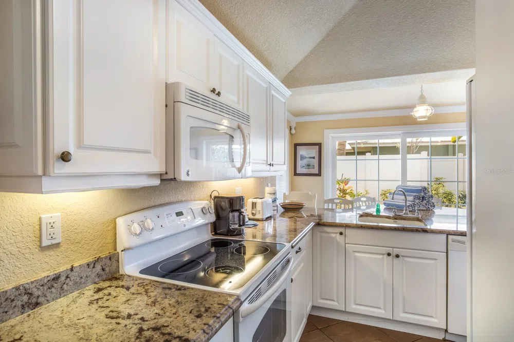 6606 HOLMES BOULEVARD #3 Holmes Beach, FL 34217