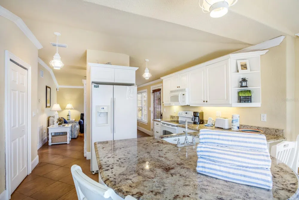 6606 HOLMES BOULEVARD #3 Holmes Beach, FL 34217