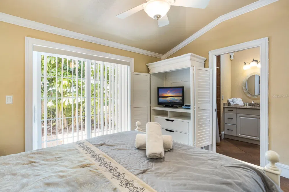 6606 HOLMES BOULEVARD #3 Holmes Beach, FL 34217