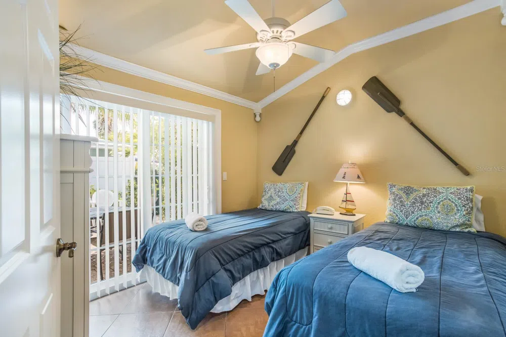 6606 HOLMES BOULEVARD #3 Holmes Beach, FL 34217