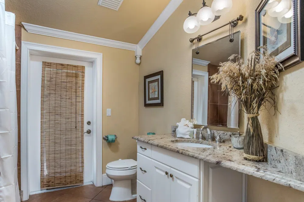 6606 HOLMES BOULEVARD #3 Holmes Beach, FL 34217