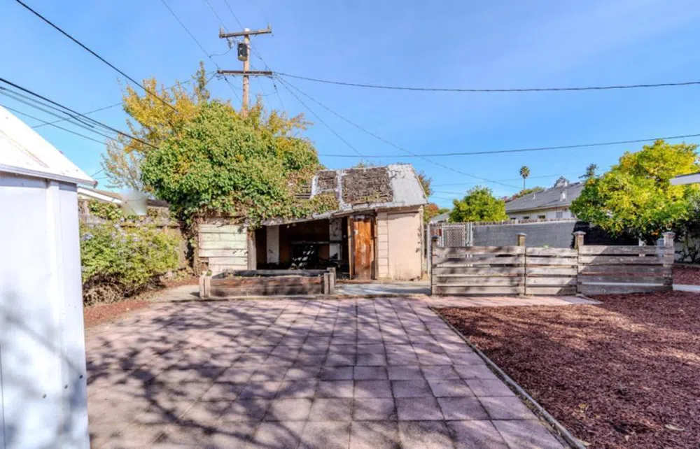 1024 Springfield Drive San Carlos, CA 94070