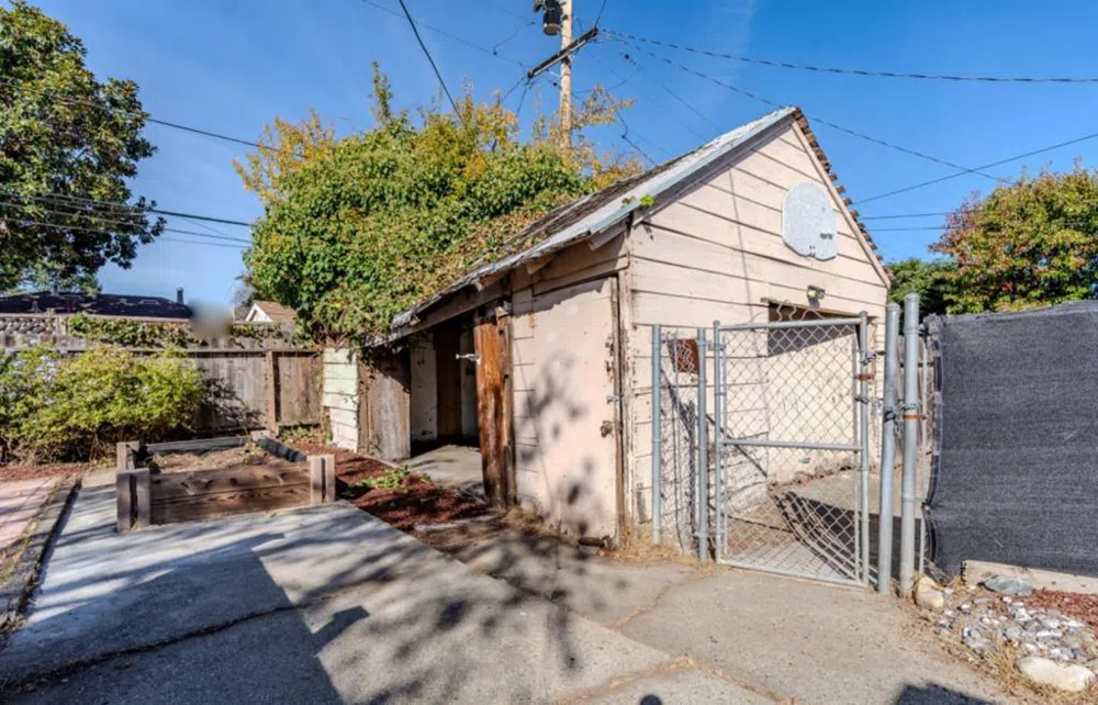 1024 Springfield Drive San Carlos, CA 94070