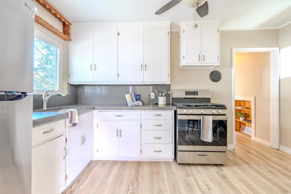 1024 Springfield Drive San Carlos, CA 94070