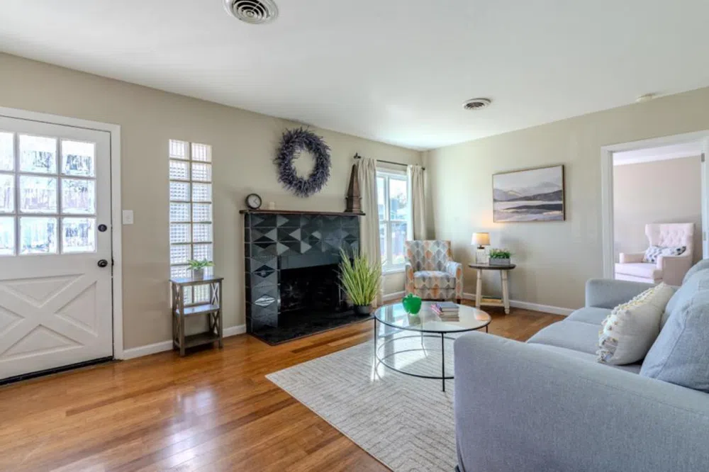 1024 Springfield Drive San Carlos, CA 94070